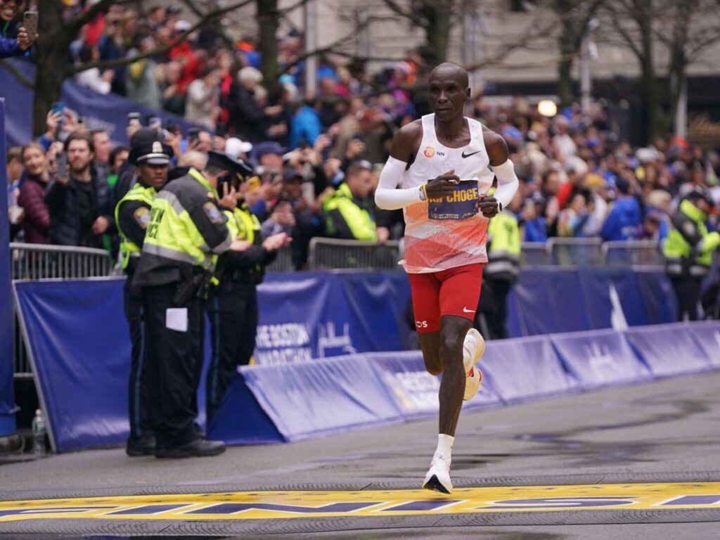 Kipchoge in action during the 2023 Boston Marathon.